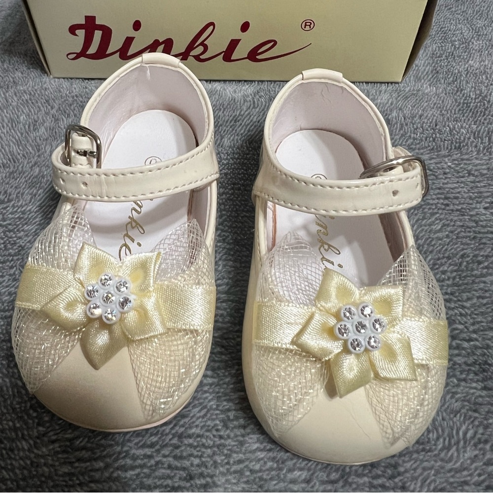 Dinkie baby infant shoes